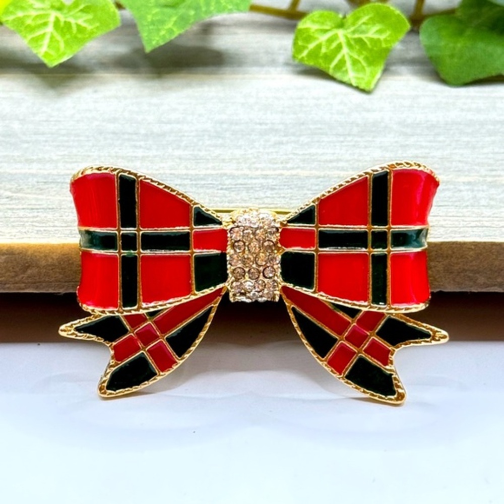 🌻 3/$25 Elegant Red and Green Bow Brooch